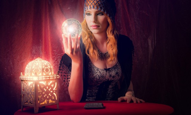 Kerry-Fortune-Teller-(2)